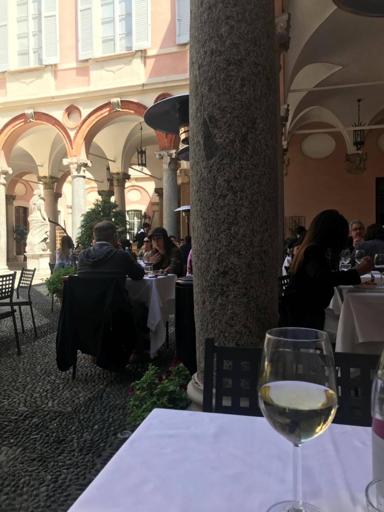 Free 30 Minutes Preemptive Cognitive Disconnect Therapy Price Location Real Duomo Palace Mini Suite 米兰 外观 照片
