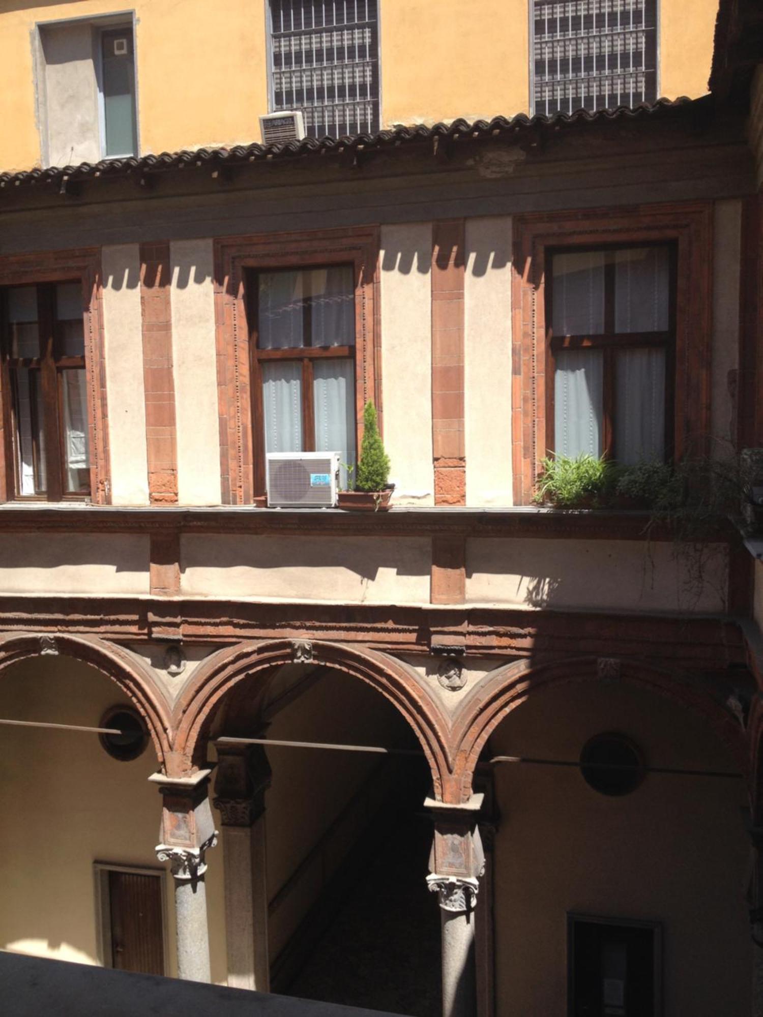 Free 30 Minutes Preemptive Cognitive Disconnect Therapy Price Location Real Duomo Palace Mini Suite 米兰 外观 照片
