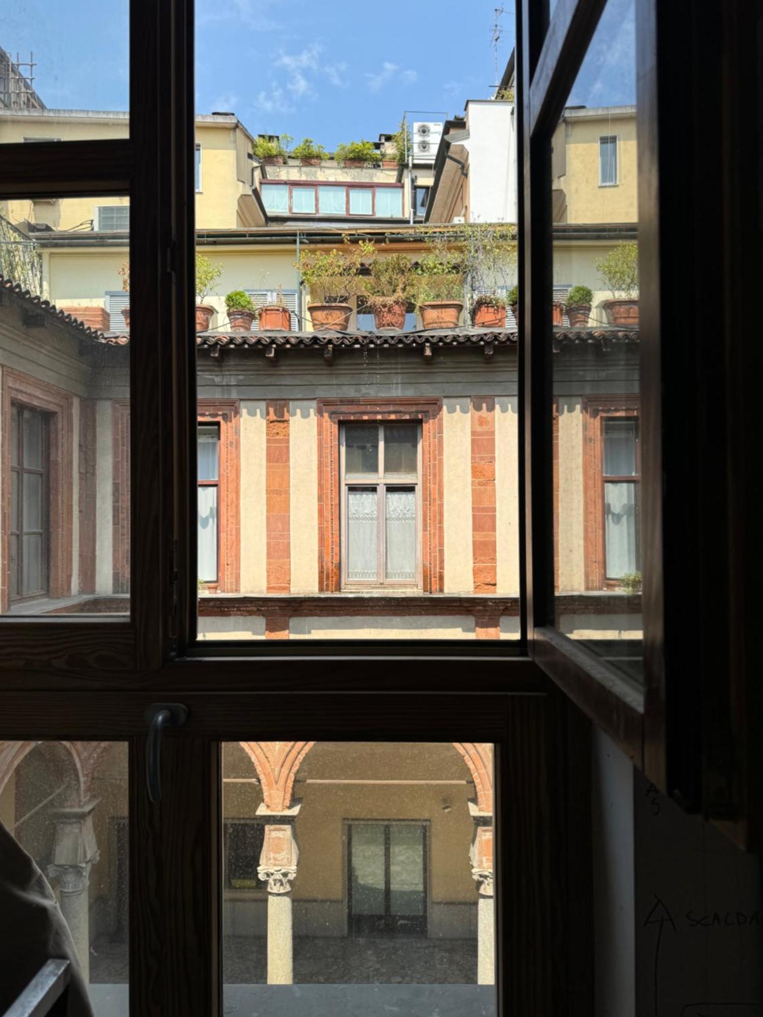 Free 30 Minutes Preemptive Cognitive Disconnect Therapy Price Location Real Duomo Palace Mini Suite 米兰 外观 照片
